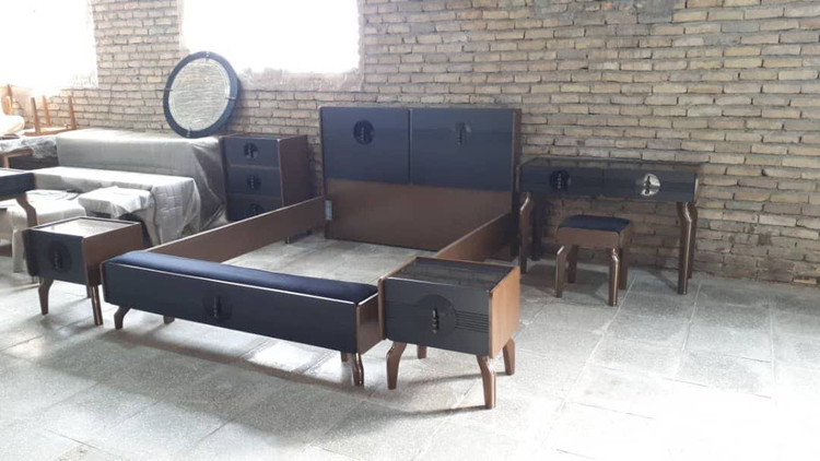 سرویس خواب دونفره مدرن مدل لورنت جنس mdf روکش چوب راش و چوب روسی اصل صفحه شیشه خور گردویی مشکی