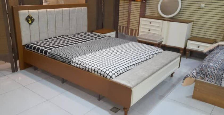 سرویس خواب دونفره پاف دار مدرن مدل لوتوس جنس mdf روکش چوب راش و چوب روسی اصل فندوقی