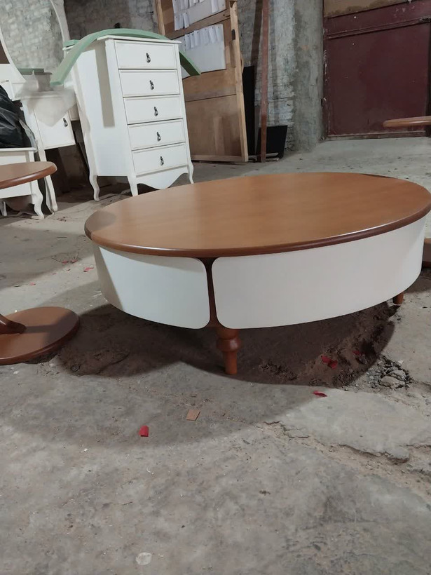 جلومبلی مدل سزار جنس mdf روکش چوب راش و چوب روسی اصل گردویی نوک مدادی